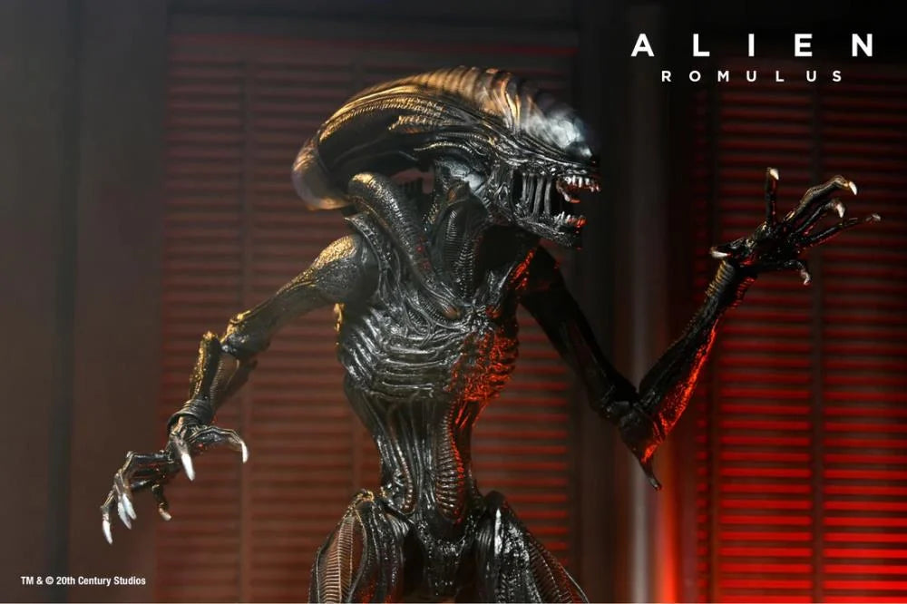 Alien: Romulus Ultimate Scorched Alien Xenomorph NECA