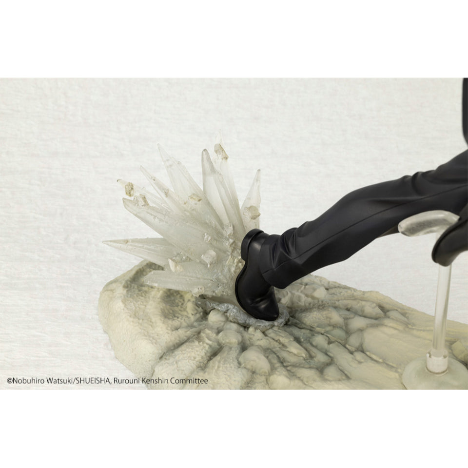 [Preventa] Rurouni Kenshin: Meiji Swordsman Romantic Story ArtFX J Hajime Saito 1/8 Scale Figure