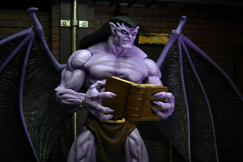 The Disney&#39;s Gargoyles Ultimate Goliath NECA