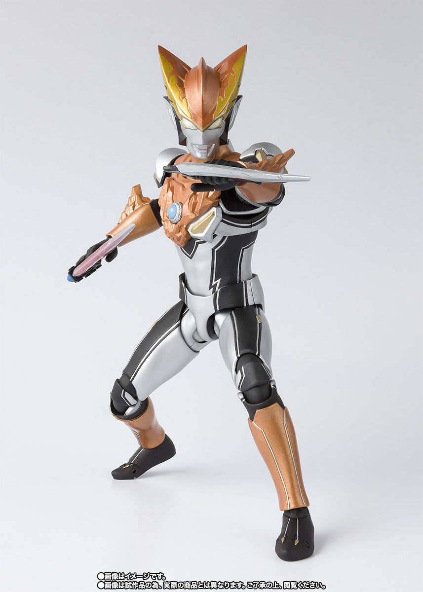 Ultraman Rosso Ground S.H.Figuarts