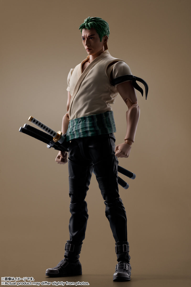 A Netflix Series One Piece Zoro S.H.Figuarts