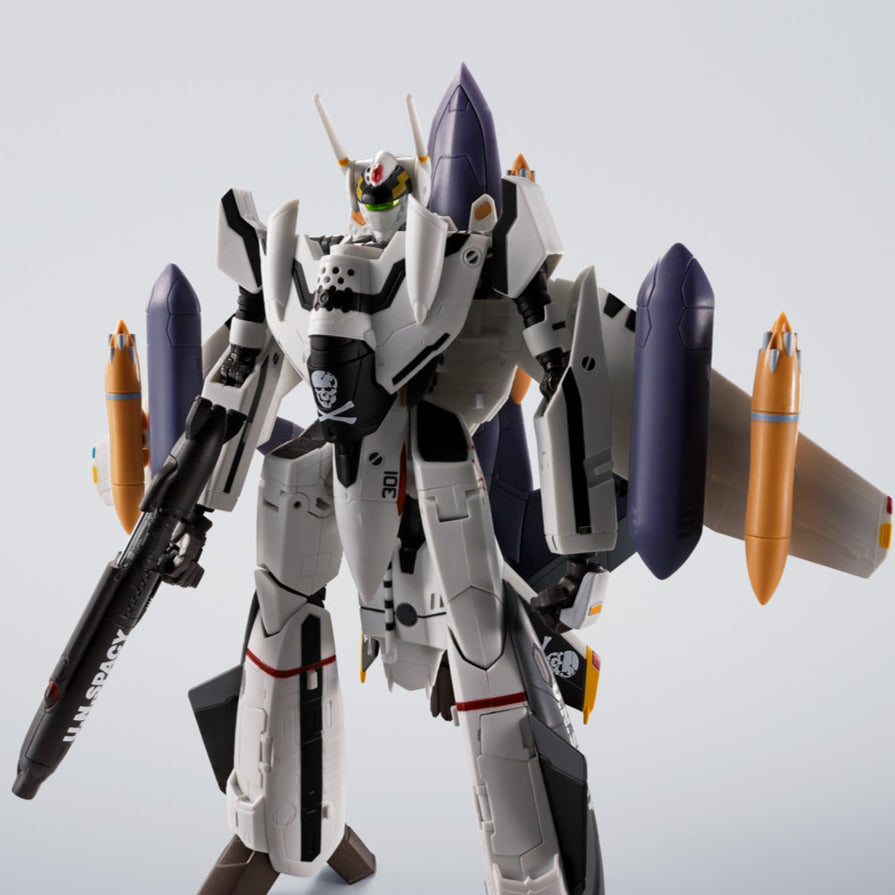 Preventa] Macross Zero VF-0S PHOENIX (ROY FOCKER USE) + QF-2200D-B