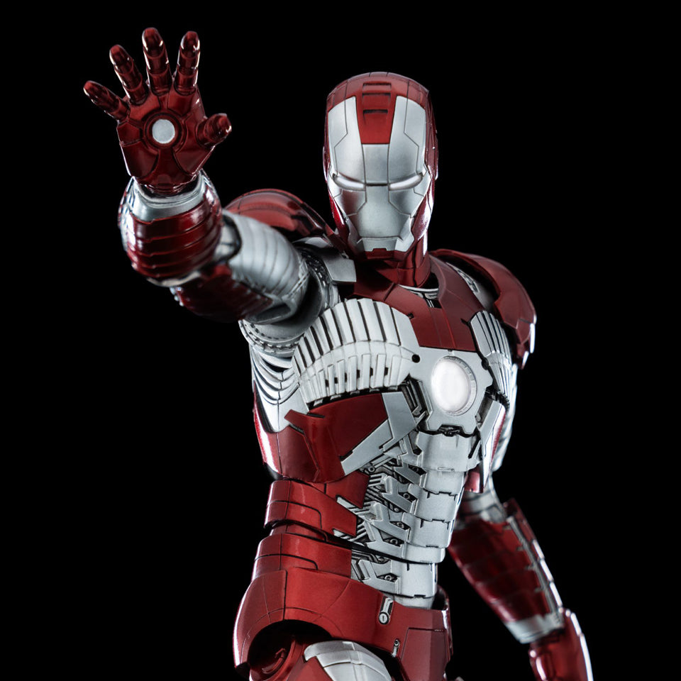 Iron Man Mark V DLX THREE ZERO - LuffyToys