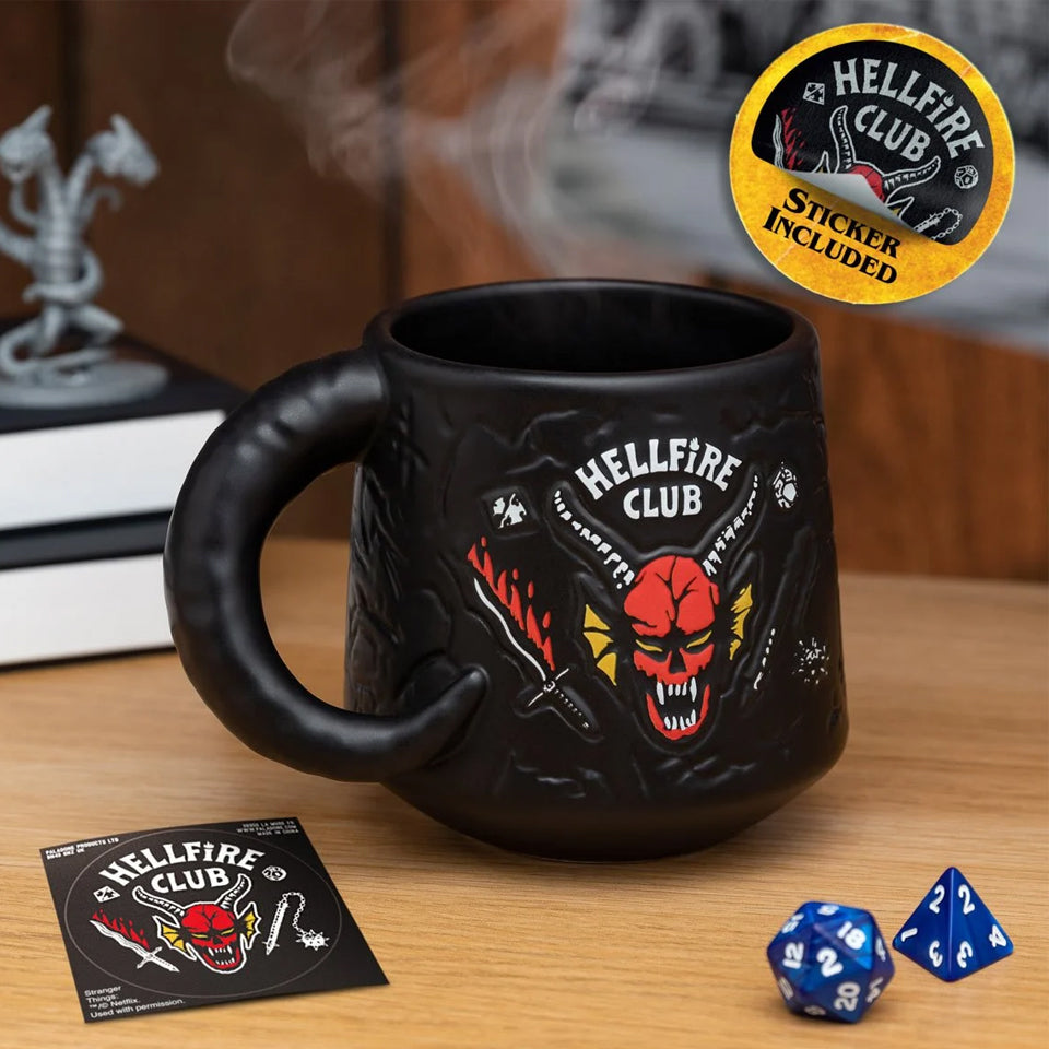 Stranger Things Hellfire Club Demon Embossed 13 oz. Mug (Tazon) - Edición limitada