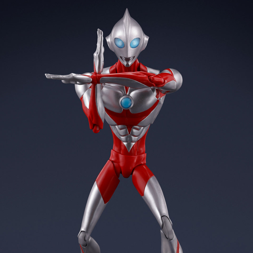 Ultraman &amp; Emi (ULTRAMAN RISING) S.H.Figuarts