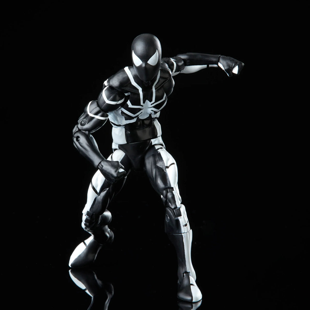 Future Foundation Spider-Man (Stealth Suit) Marvel Legends