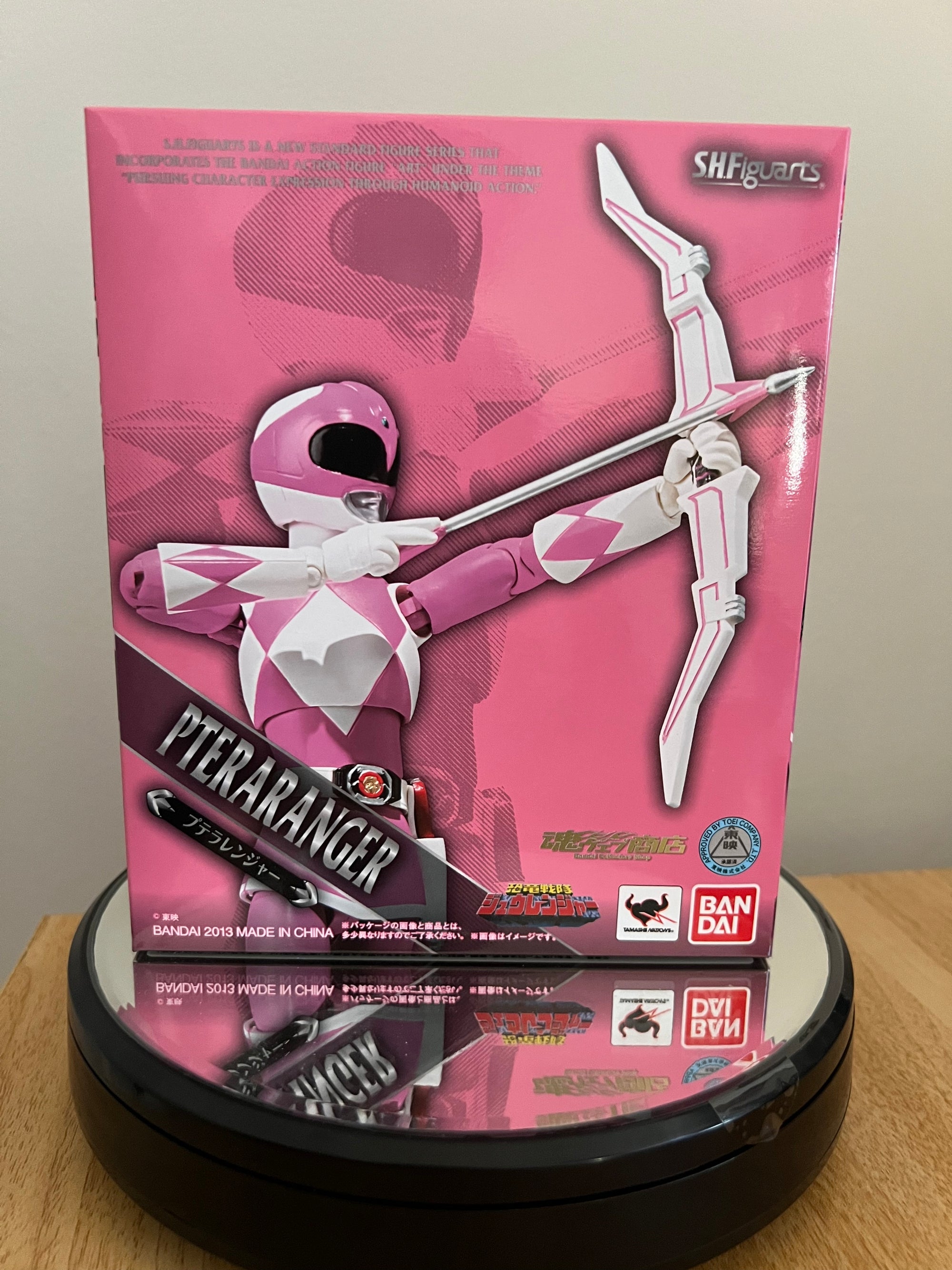 Pink Ptera Ranger Kat Power Ranger PINK RANGER Ptera Ranger SH Figuarts (2013) - LuffyToys